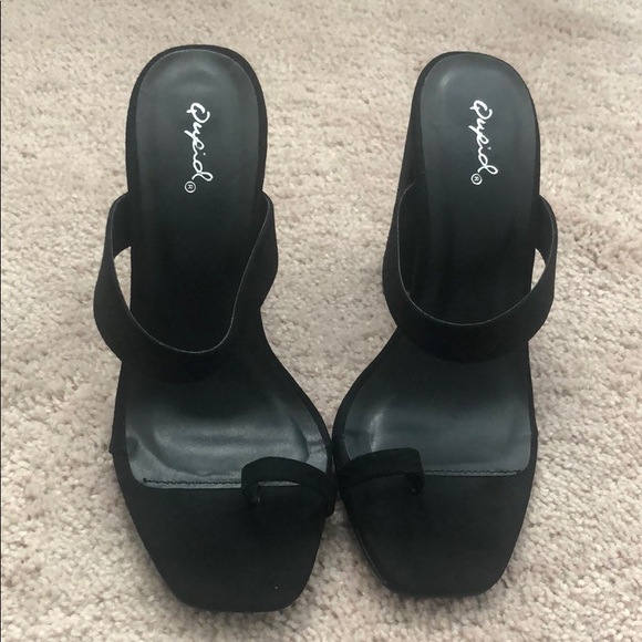 Heels - Picture 2 of 2